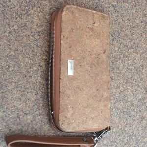 Carmel wallet